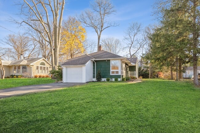 Building Photo - 57 Essex Ave