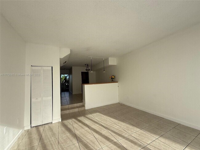 Photo - 10900 SW 104th St Unit 323