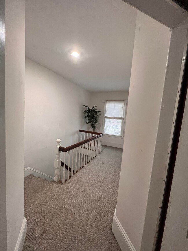 Photo - 198 Alsace St Unit 3