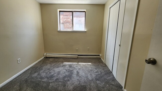 Photo - 194 Mead St