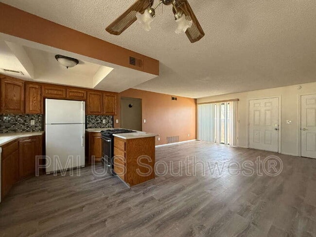 Building Photo - 1190 Ramar Rd Unit C21