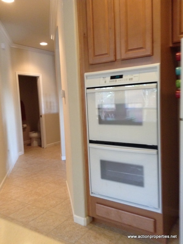 Photo - Action Properties R.E.S. Inc. Offering Beautiful Highland Park Single Story 3 Car, 4 Bedroom, Gar...