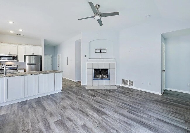 Área de estar - 509 Creekside Dr