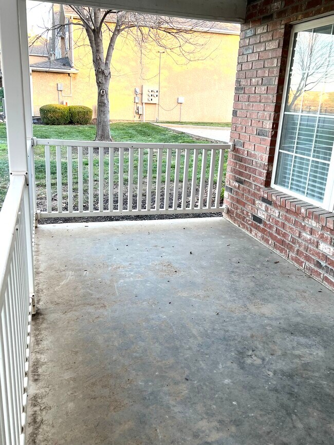 1543 E 120th St Townhome Townhome Rental in Olathe KS