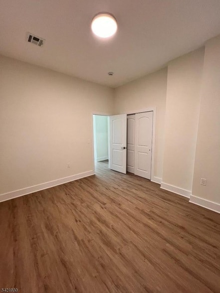 Photo - 70 69th St Unidad 4