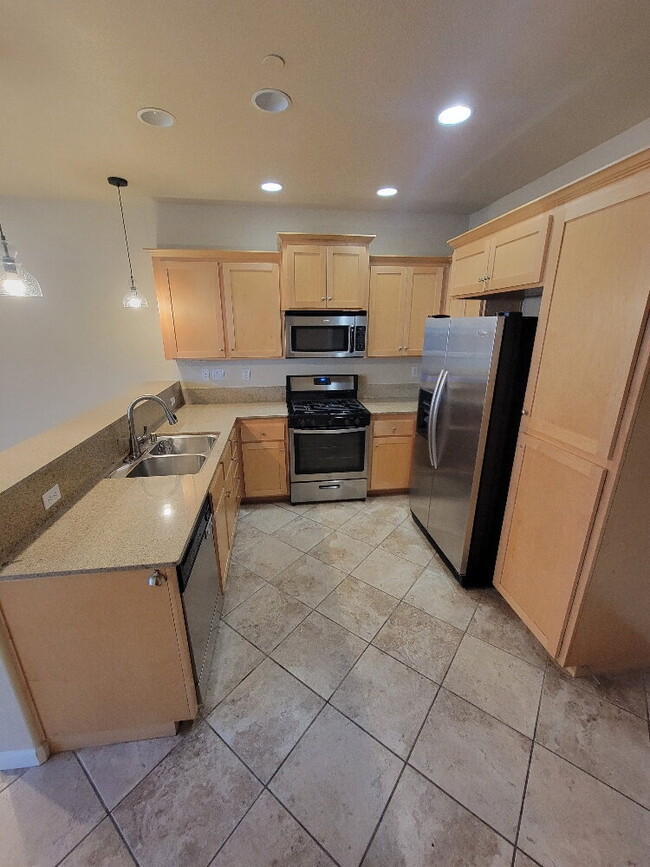 Photo - Gorgeous Condo in the heart of Folsom Community