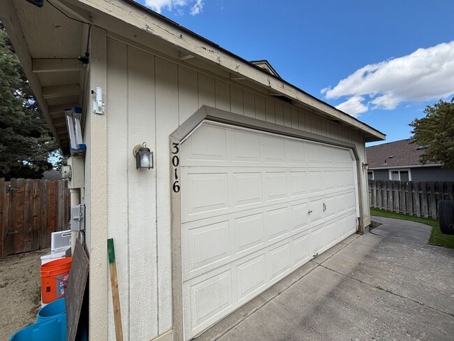 Photo - Spacious 3BR/2BA Home in Bend with Vaulted...