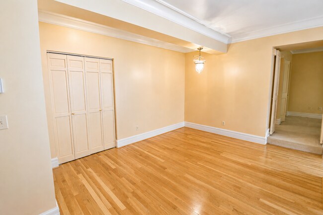 Photo - 1Bd/1Ba Seattle Condo Unit 120