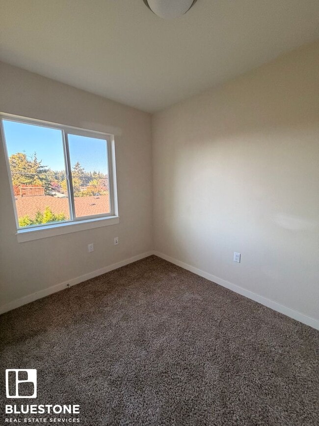 130 NE 109th Ave
