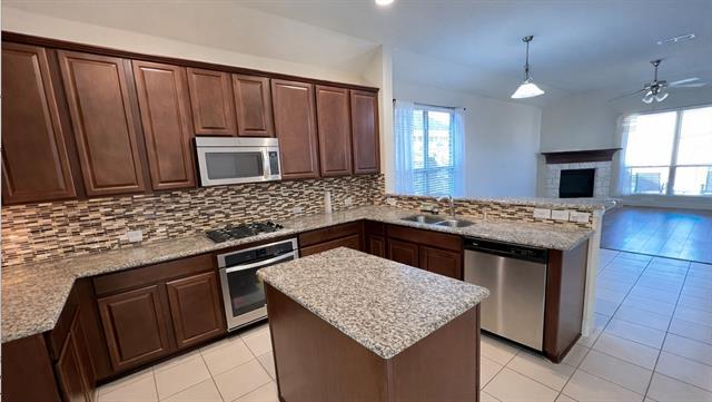 Photo - 620 Calliopsis St