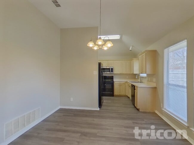 Photo - 7501 Ashcroft Cir