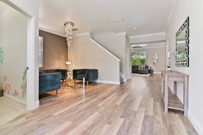 Photo - 701 Kettering Rd