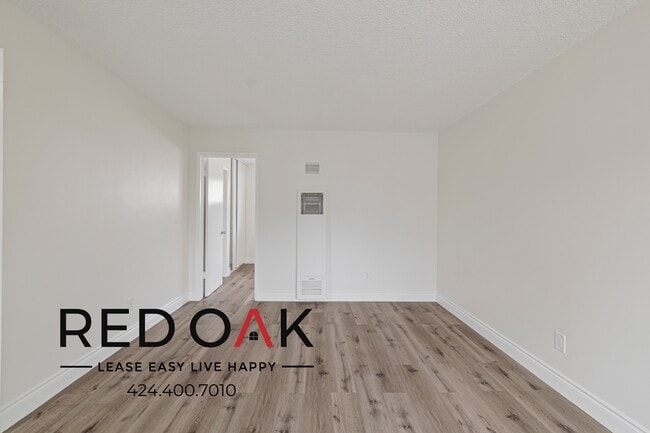 Photo - 6553 Pickering Ave Unidad F