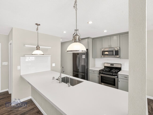 Photo - 5580 Dream St