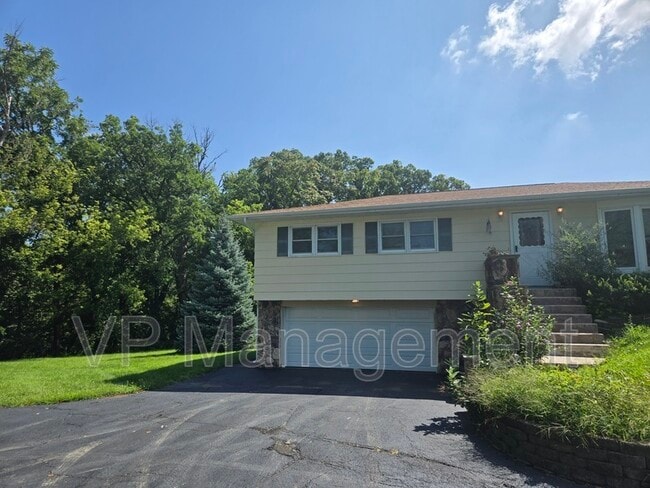 Building Photo - 1109 33rd St Rental