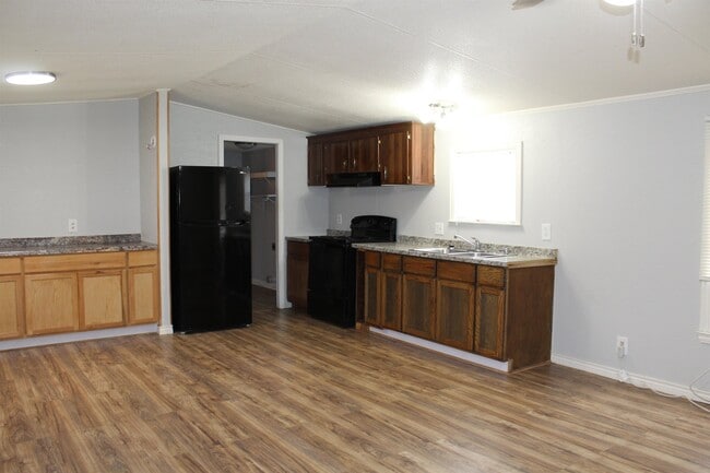 Photo - 919 Austin St