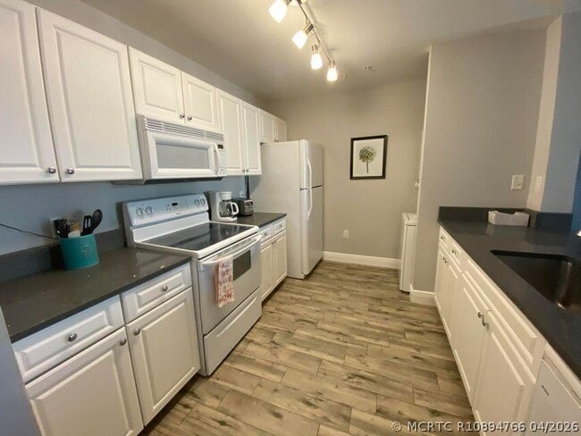 Photo - 1200 Town Center Dr Unit 412