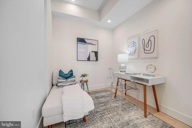 Photo - 1510 N Capitol St NW Unidad 101