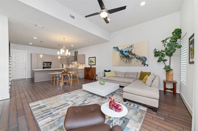 Photo - 11506 Royal Tower Pl