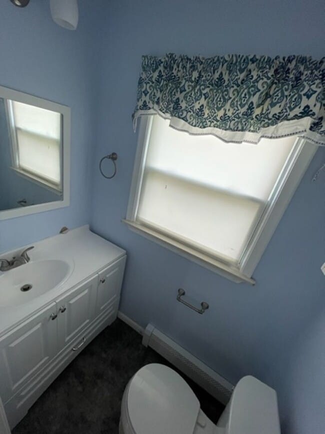 Photo - ADORABLE 3 BED 1.5 BATH BUNGALOW -----DEERING ST.