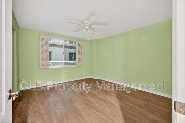 Photo - 3 Oceans W Blvd Unit Apt 4C4