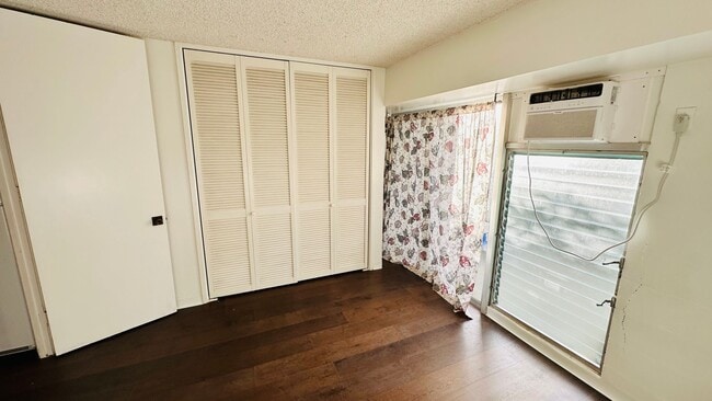 Photo - Newly renovated 1bd in the Ward Ave!