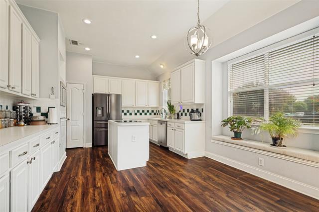3737 Cottonwood Springs Dr