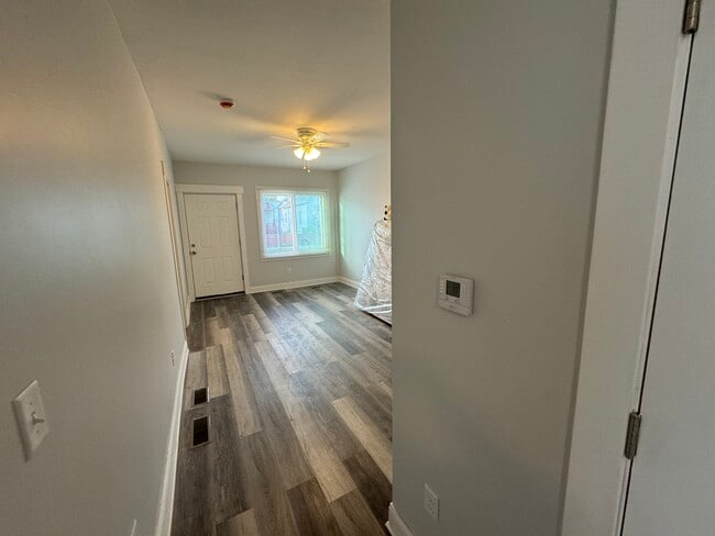 Photo - 1303 W Greenfield Ave Unidad 1B