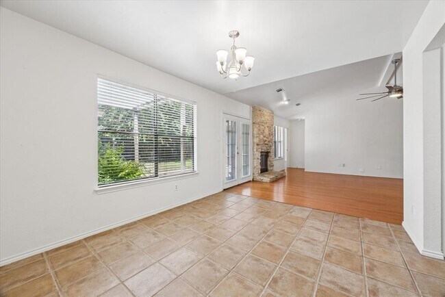 Photo - 12312 Antoinette Pl