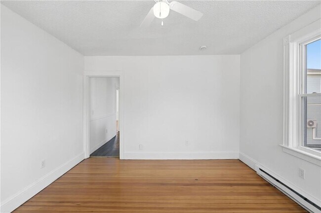 5 Peter St Unit 1