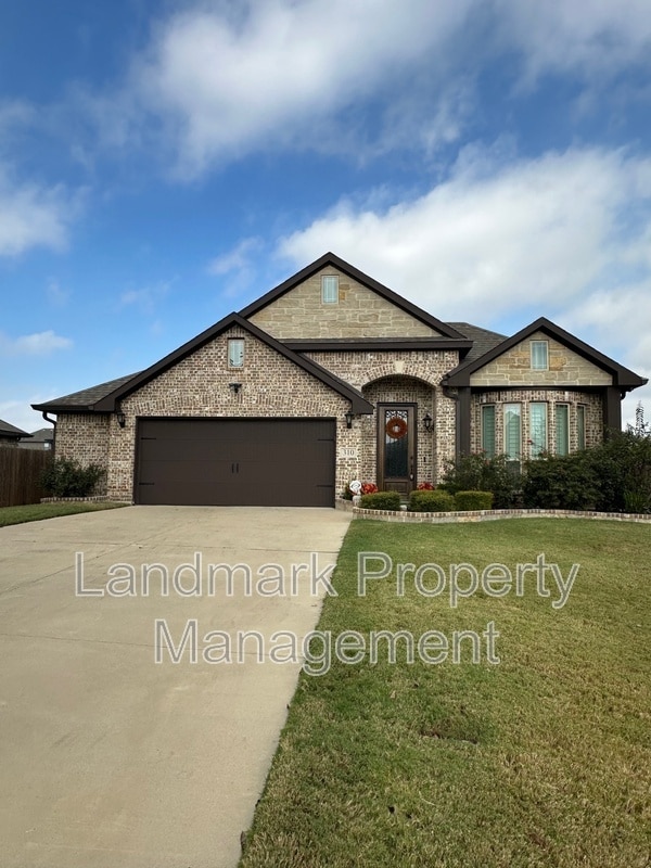 Photo - 310 Marigold Ct