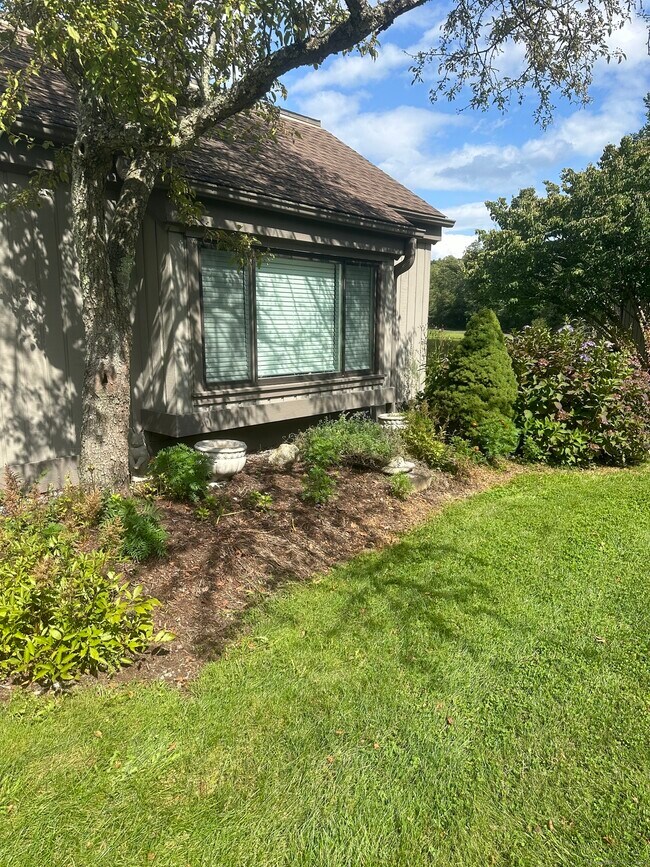 Photo - 770 Heritage Village Unit B