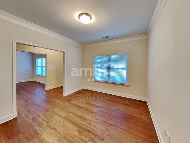 Photo - 2515 Beal St