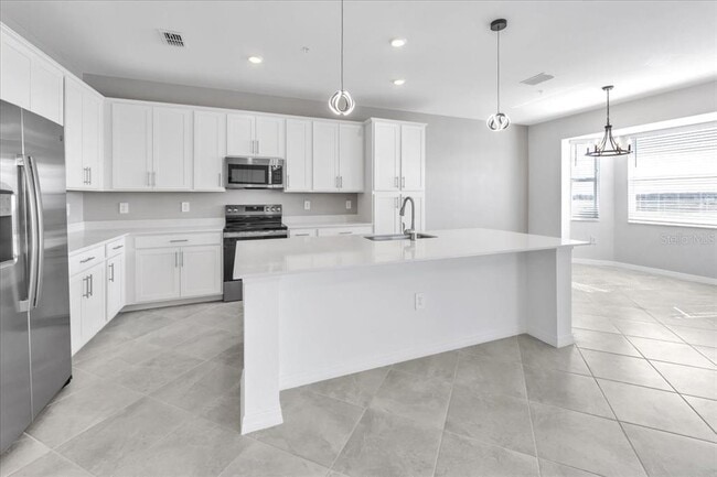 Photo - 19140 Scallop Lp Unidad 405