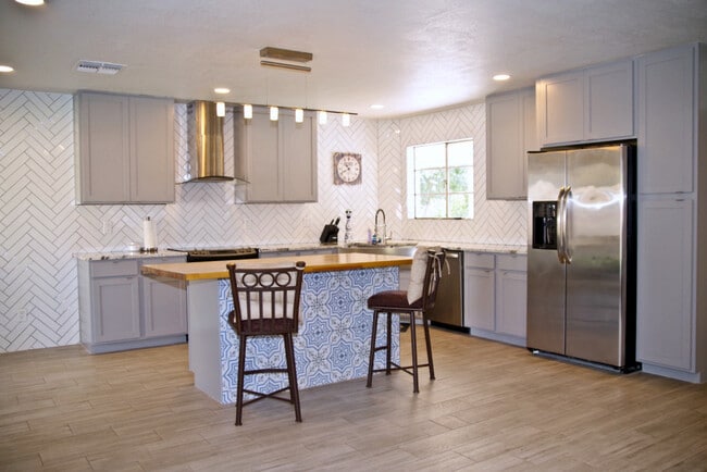 Photo - 6059 N 22nd Ave