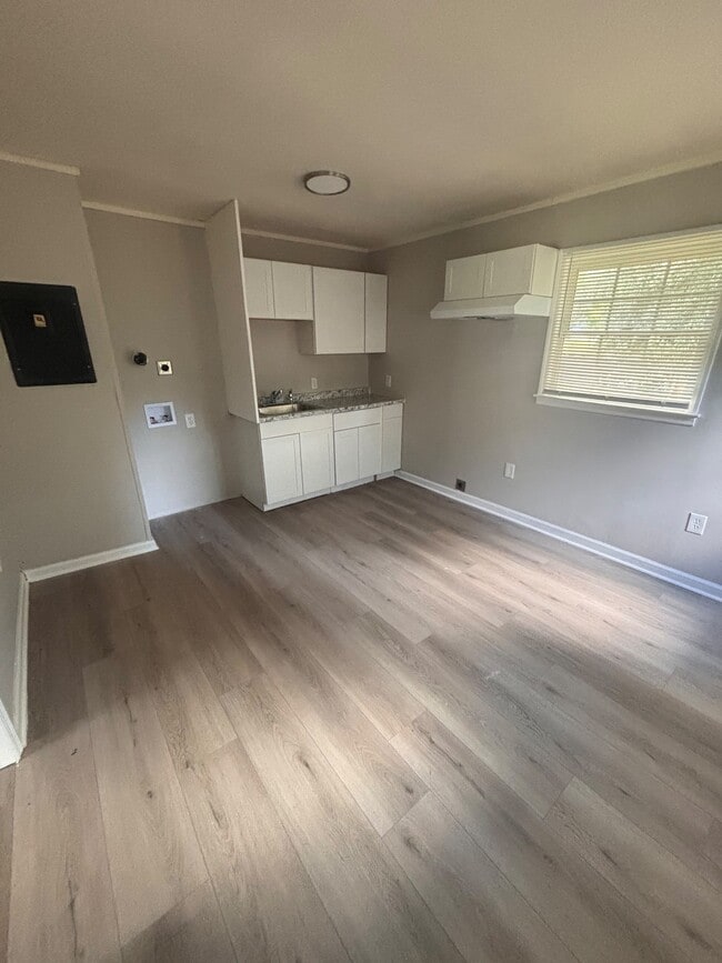 25 Clearview Ave