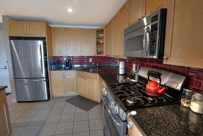 Photo - 700 Grove St Unit 12J