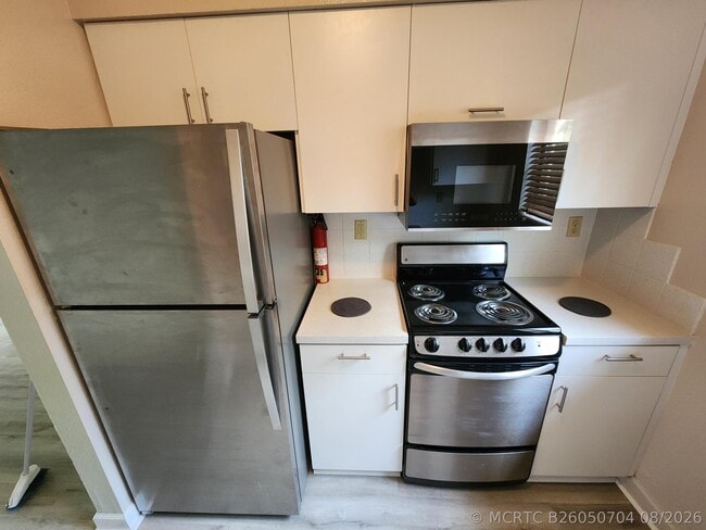 Photo - 2607 NE 8th Ave Unit 33