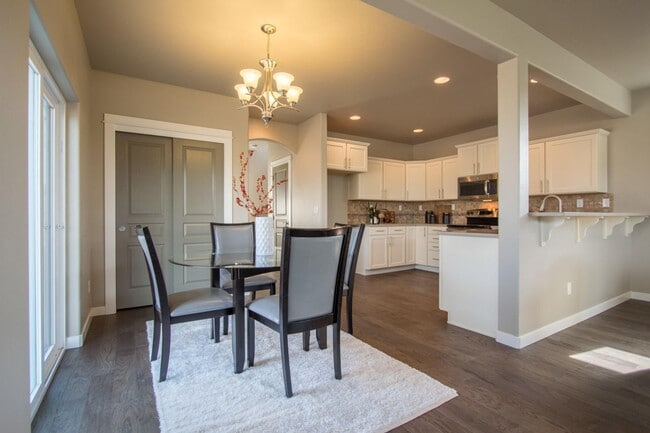 Photo - Gorgeous 3-Bdr Home in McKenzie Meadows Vi...