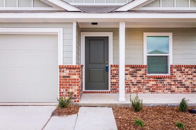 Photo - 404 Dewberry Dr