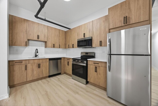 Photo - 2156 W Arthur Ave