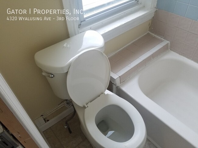 Photo - 4320 Wyalusing Ave Unit 3rd Floor