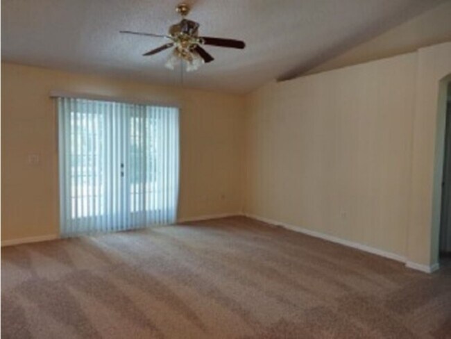 Photo - 3 bedrooms 2 baths in Palm Coast