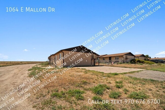Photo - 1064 E Mallon Dr