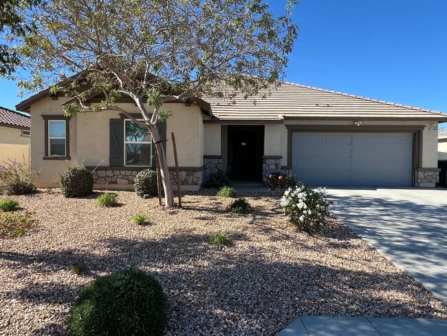 Building Photo - 3 Bedroom Plus Bonus Room Single Family Home w/ Solar For Rent in Lancaster