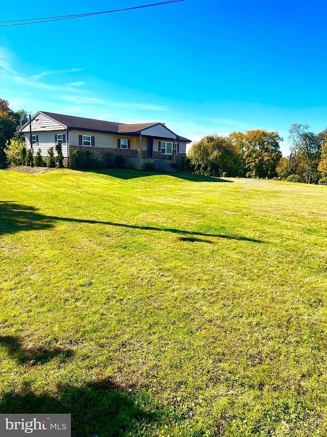 Photo - 754 Mechanic St Casa