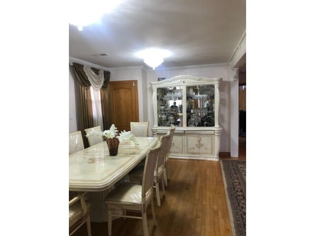 Photo - 167-12 73rd Ave