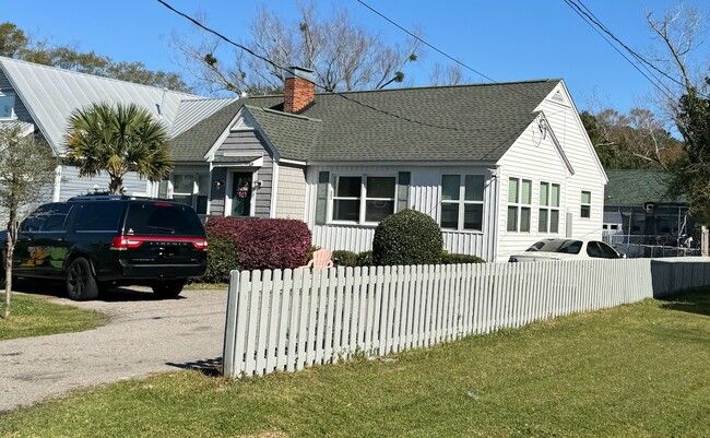 Building Photo - 4807 Wrightsville Ave Rental