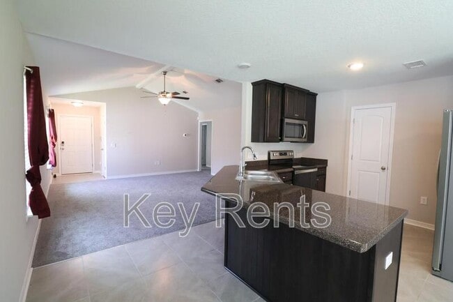 Photo - 1285 Mills Ave