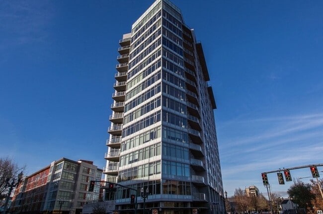 Building Photo - Charming 1-Bedroom Condo with Open Layout & Natural Light!